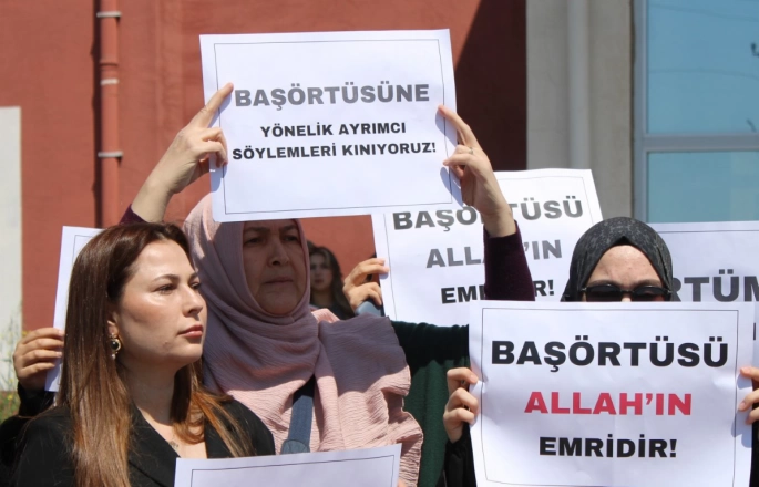 "Başörtüsü Allah’ın emridir" diyen profesör milyonların sesi oldu