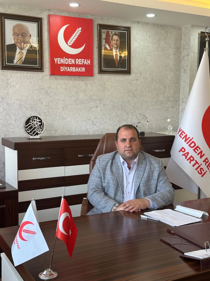 Erdem'den Zafer Bayram Mesajı