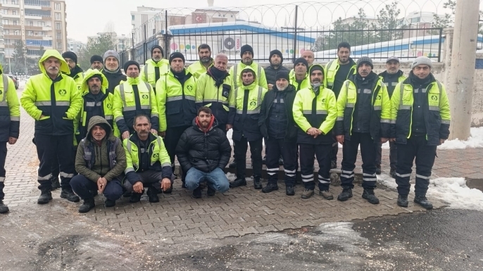 Bağlar Belediyesi’nden 350 Personelle Dev Kar Mesaisi