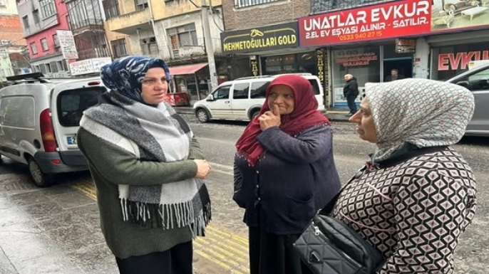 Muradiye’de Bir Muhtardan Fazlası: Anne Şefkati, Abla Desteği