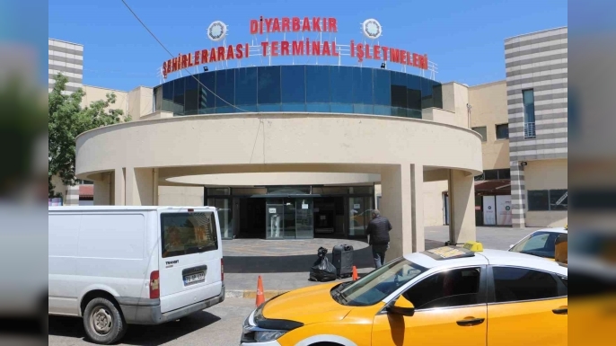 Diyarbakır Şehirler Arası Otobüs Terminal’inde firmalar bayram tatili için son günlerden umutlu