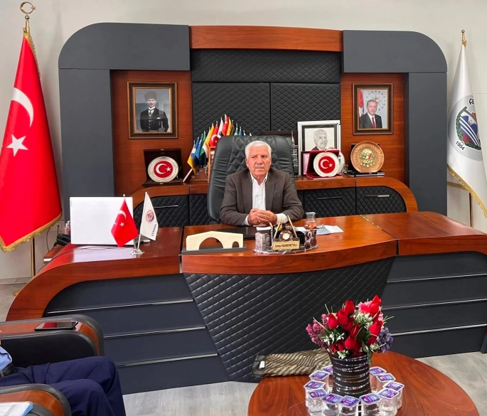 Başkan Karamehmetoğlu’ndan 30 Ağustos Zafer Bayramı kutlama Mesajı