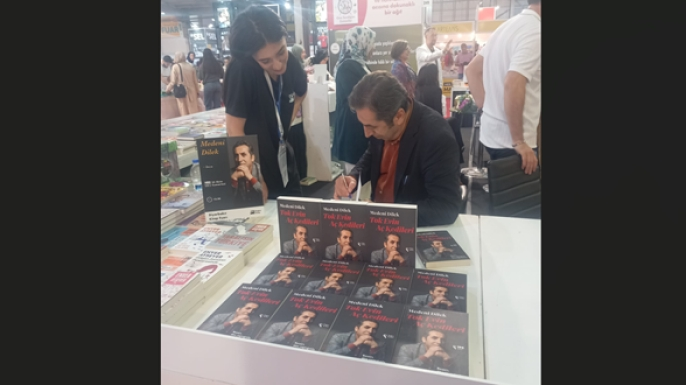Diyarbakırlı İş İnsanı ve Yazar Medeni Dilek, “Tok Evin Aç Kedileri” kitabıyla okurlarıyla buluştu