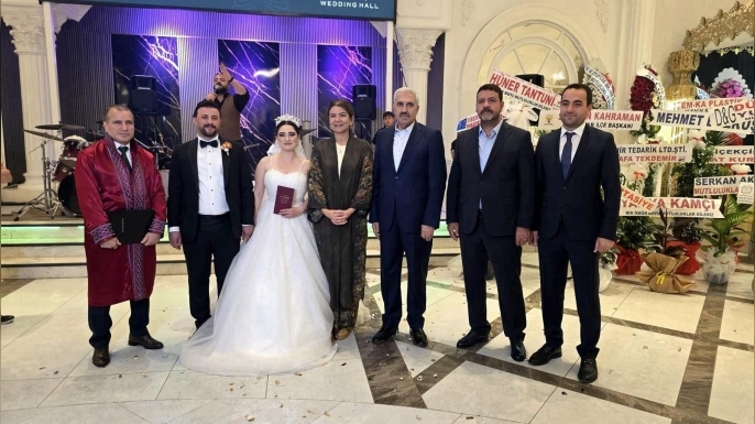 İş Dünyası ve Siyaseti Buluşturan Düğün: Yıldırım ve Balıkçı Ailesinin Mutlu Günü