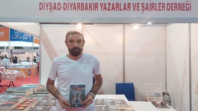 Şair Hüseyin Acar, “Ömrümün Hasar Tutanağı” ile Edebiyat Sahnesine Geri Döndü