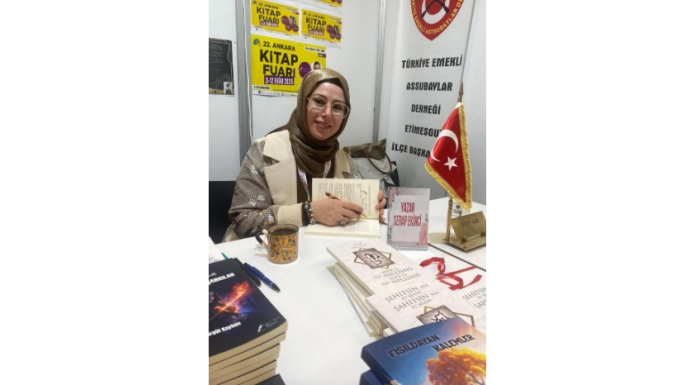 Serap Ekinci’den Anlamlı Dayanışma: Kitabının Gelirini Gazzeli Mazlumlara Bağışlayacak