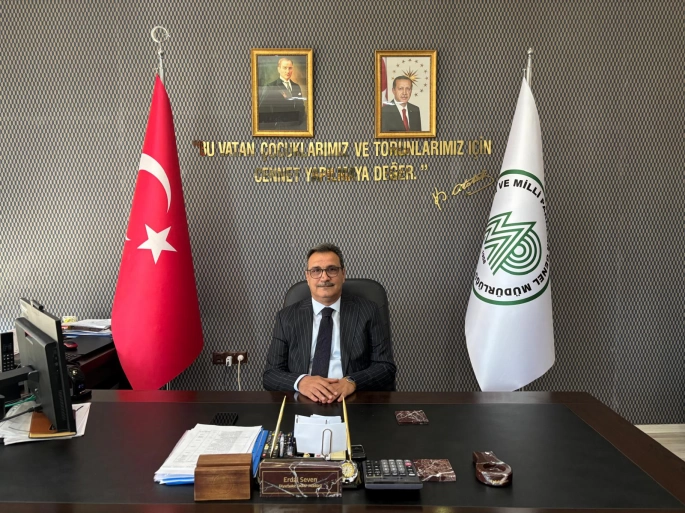 Seven: “Babalarımız, Ailenin Temel Taşıdır”