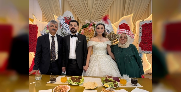 Esen ve Büyükburç Ailelerinin Unutulmaz Düğün Gecesi